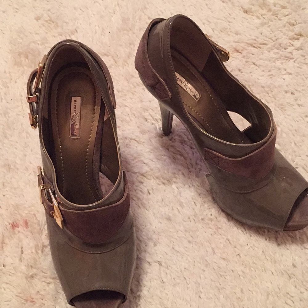 Report booties